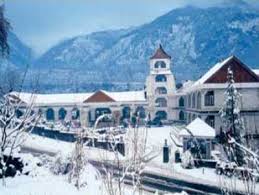 Manali, resorts near Shimla get more snow