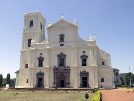 popular churches in india