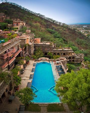 Neemrana Fort