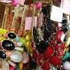 Street Shopping Destination In Mumbai