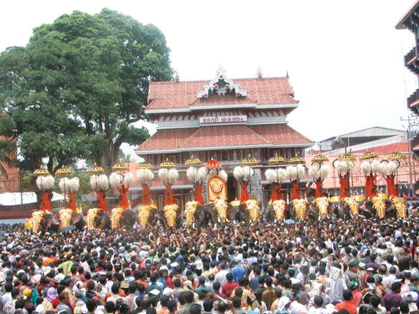 thrissur pooram festival